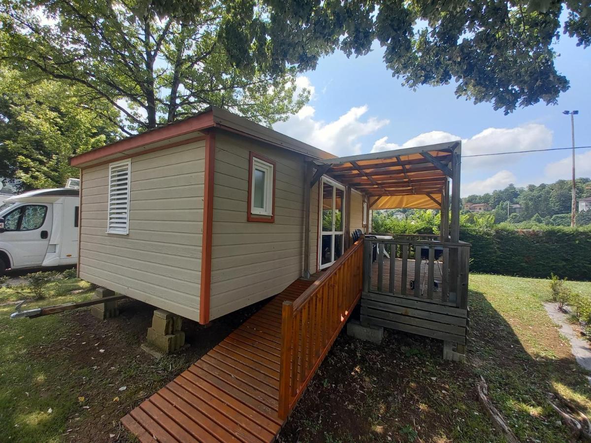Camping De Rouergue Villefranche-de-Rouergue Exterior foto